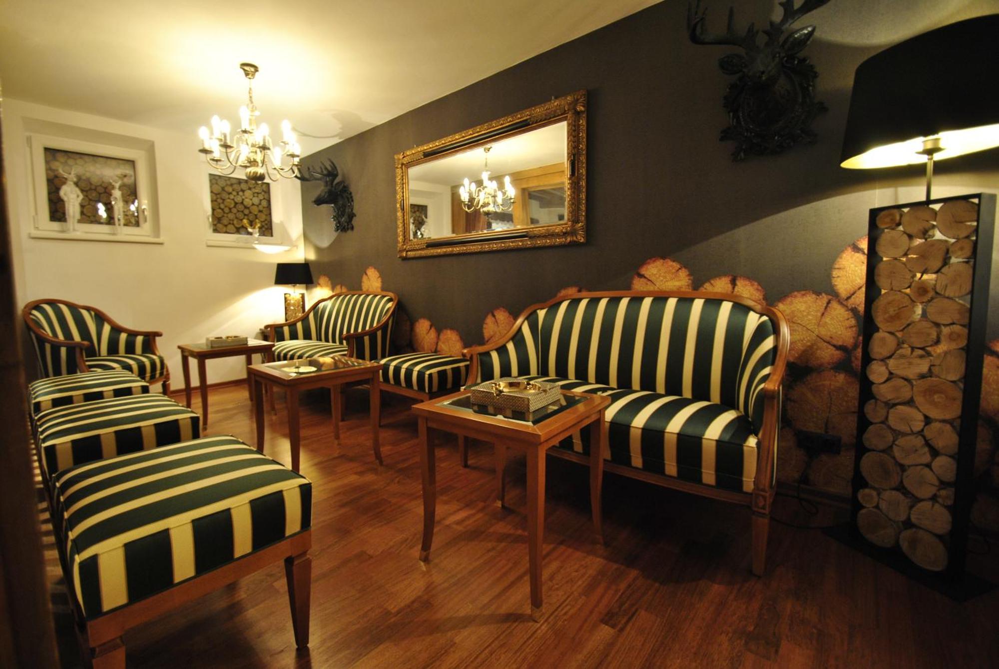 Hotel Albona Nova Zuers Ngoại thất bức ảnh